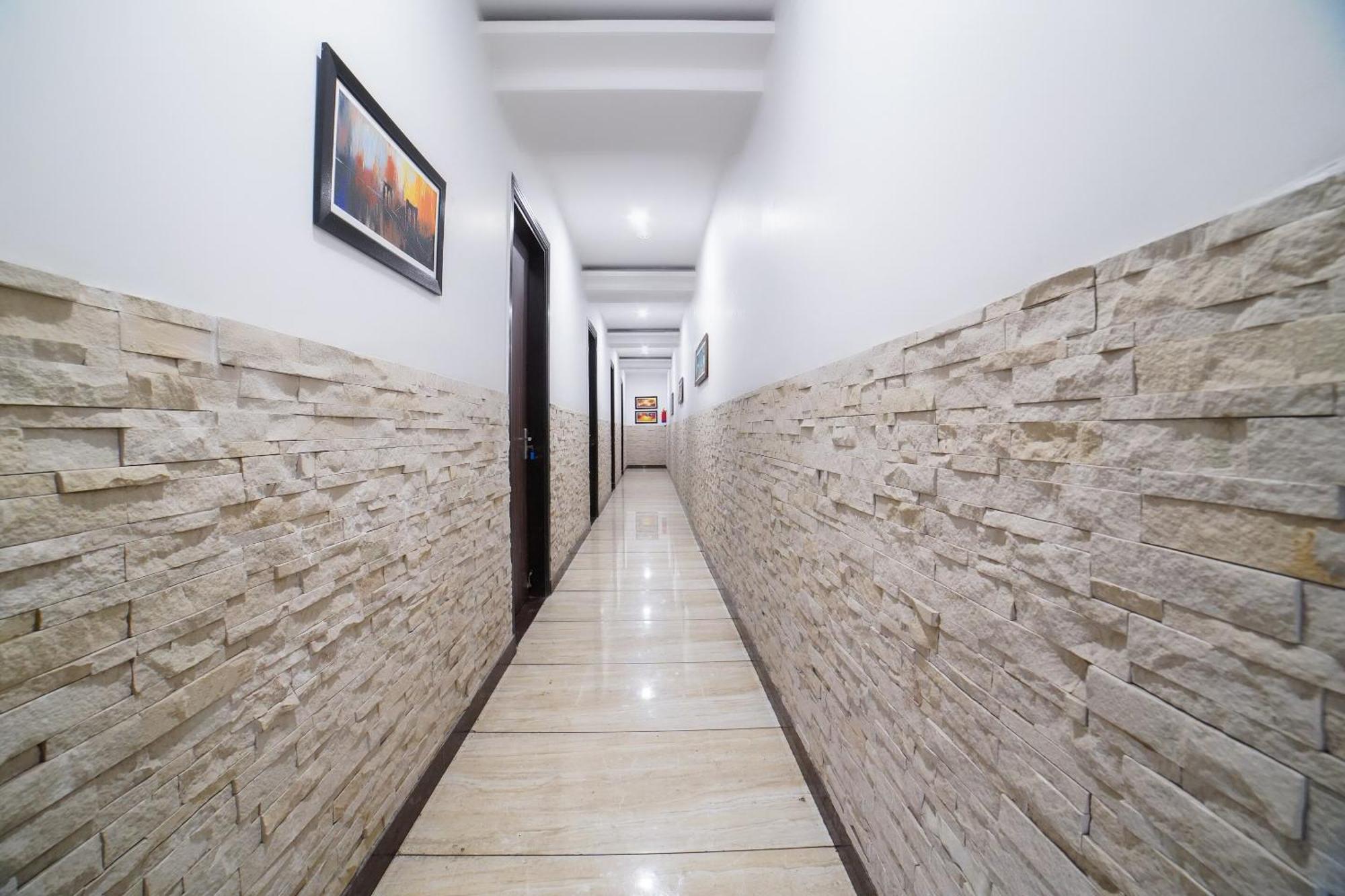 Collection O Prem Ratna Hotel Dehradun Exterior photo